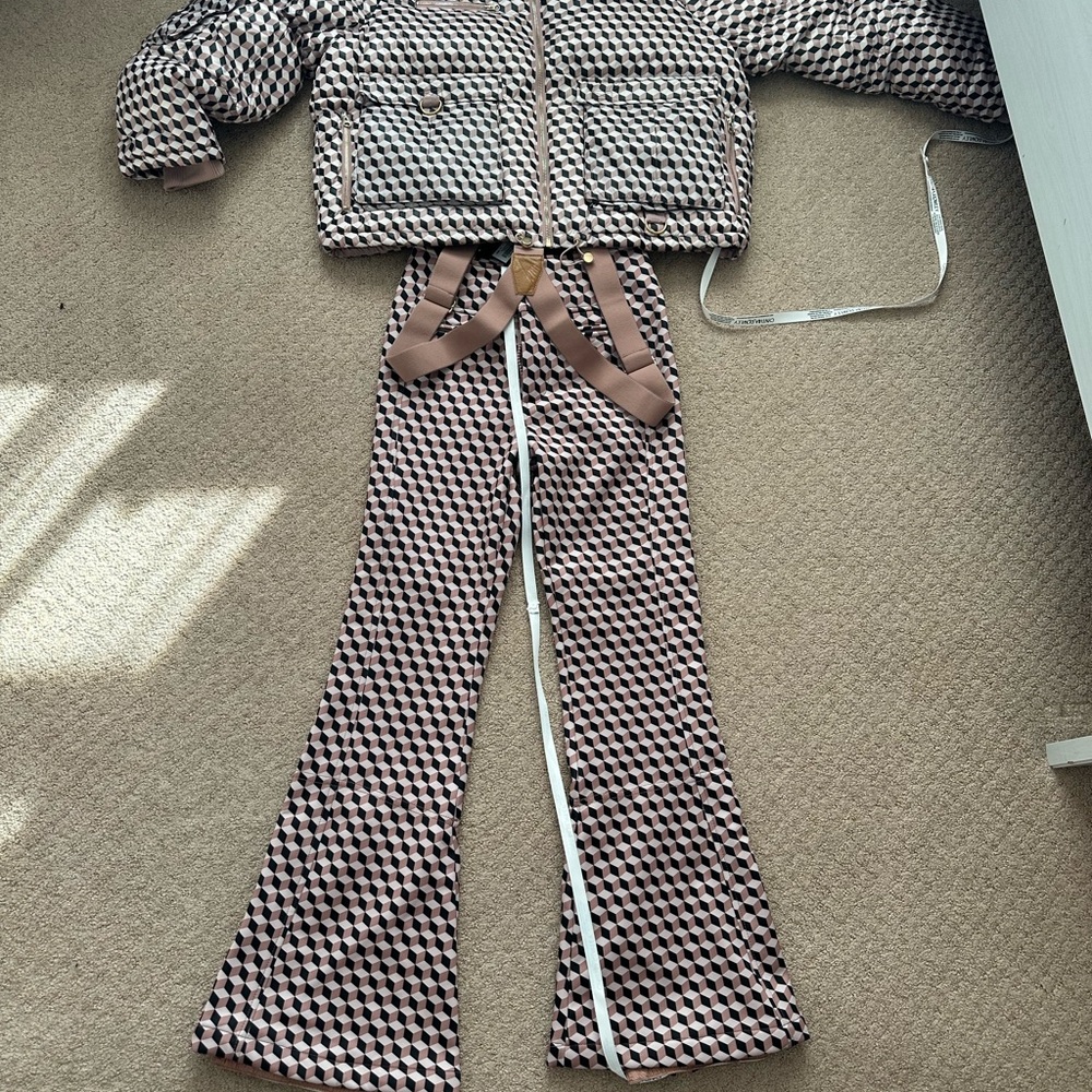Cynthia Rowley Black and Pink Ski Jacket and Pants Set
